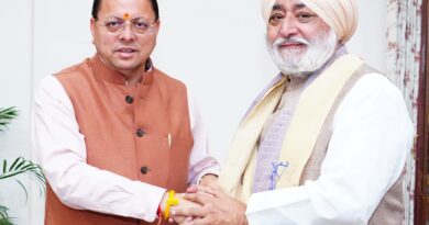 मुख्यमंत्री से की गुरुद्वारा श्री हेमकुंट साहिब प्रबंधन ट्रस्ट के अध्यक्ष नरेंद्र जीत सिंह बिंद्रा ने भेंट