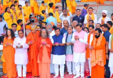 मुख्यमंत्री धामी और भाजपा राष्ट्रीय अध्यक्ष नितिन नबीन ने की भव्य गंगा आरती