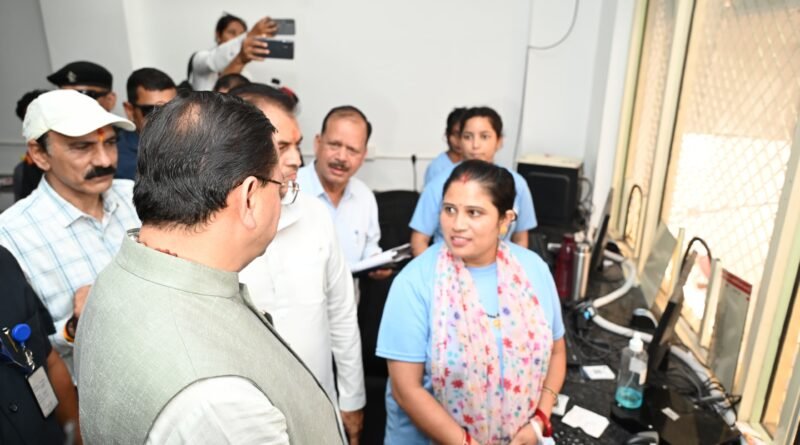 मुख्यमंत्री ने ऋषिकेश स्थित ट्रांजिट कैंप का किया औचक निरीक्षण