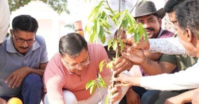 “एक पेड़ मां के नाम” अभियान के तहत पौधरोपण एवं स्वच्छता का संदेश