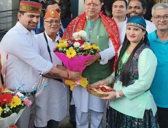 मुंबई में प्रवासी उत्तराखंडवासियों से मुख्यमंत्री पुष्कर सिंह धामी का आत्मीय संवाद, विकास यात्रा और भविष्य के विजन को किया साझा