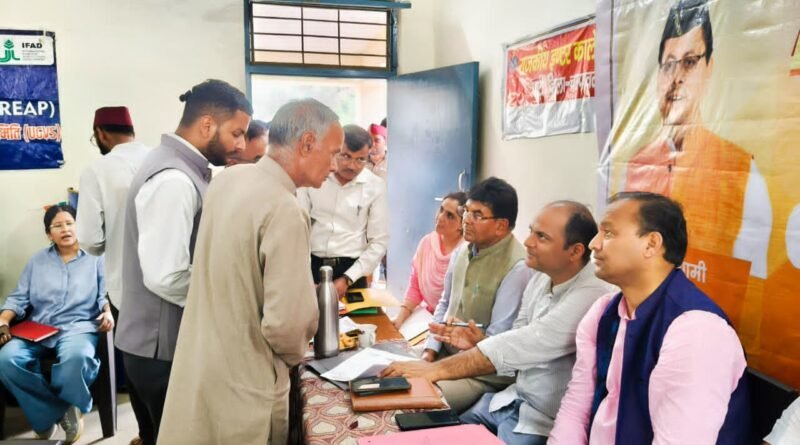जन-जन की सरकार, जन-जन के द्वार’ अभियान के तहत दूरस्थ गांवों तक पहुंचा शासन-प्रशासन