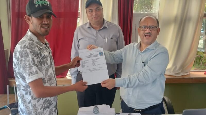 मुख्यमंत्री के निर्देश पर चार दिन से लंबित ठेकेदारी पंजीकरण का हुआ तत्काल समाधान