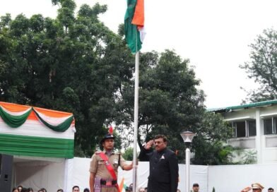 स्वतंत्रता दिवस पर मुख्य सचिव ने सुशासन, विकसित उत्तराखण्ड और हिमालय संरक्षण का लिया संकल्प