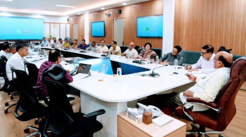 स्वास्थ्य मंत्री ने फार्मेसी अधिकारियों की समस्याओं के समाधान के लिए आवश्यक कार्यवाही के दिए निर्देश