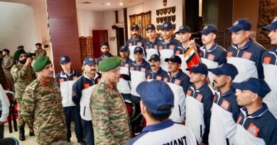 भारतीय सेना की कोर ऑफ़ इंजीनियर्स के माउंट त्रिशूल पर्वतारोहण अभियान को हरी झंडी दिखाई गई
