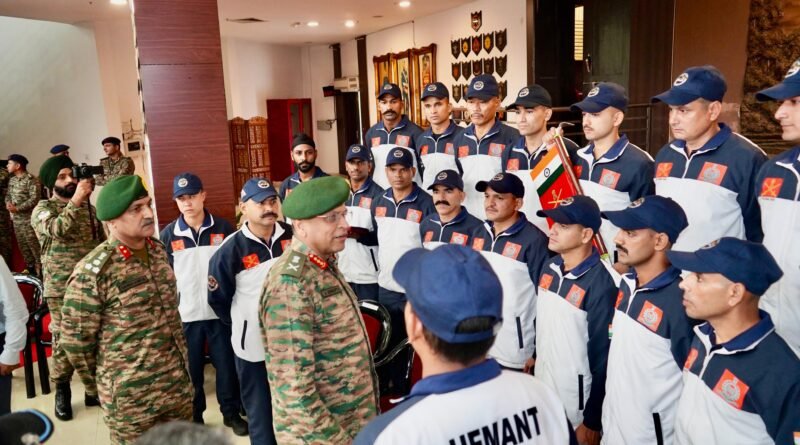 भारतीय सेना की कोर ऑफ़ इंजीनियर्स के माउंट त्रिशूल पर्वतारोहण अभियान को हरी झंडी दिखाई गई