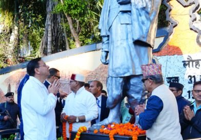 मुख्यमंत्री ने सरदार वल्लभभाई पटेल की प्रतिमा पर पुष्पांजलि अर्पित कर दी श्रद्धांजलि